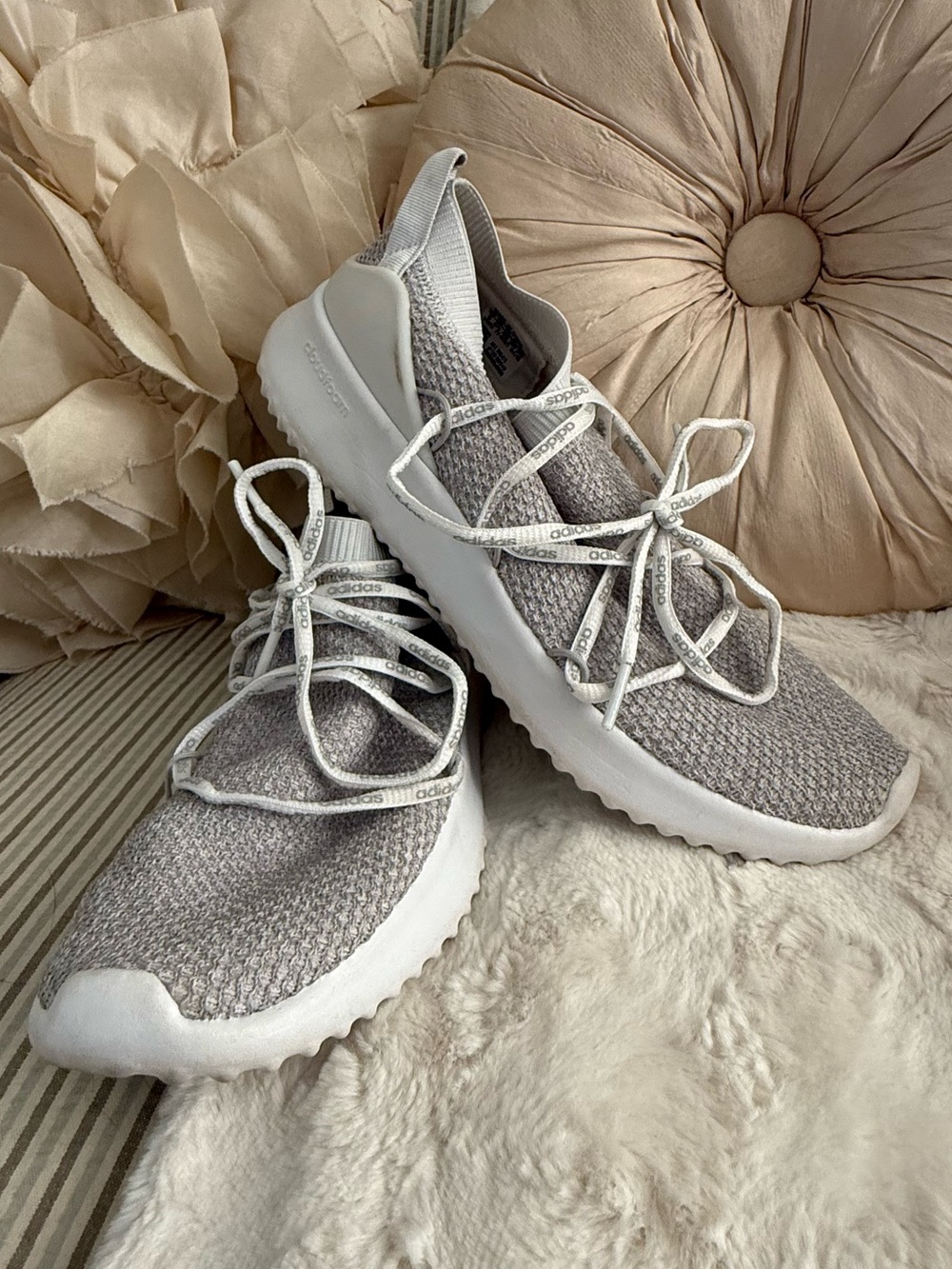 Adidas Light Gray Knit Women's Sneakers - Breathable Casual Trainers Size 8
